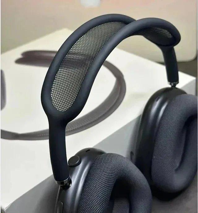 Apple AirPods Max Headphones