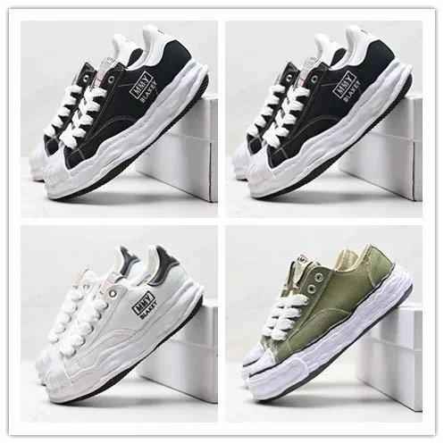 MAYI Sneakers