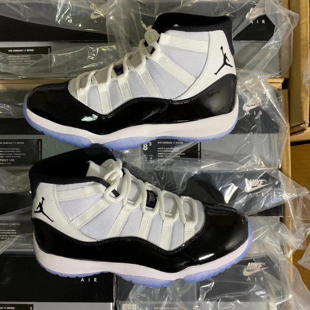 Air Jordan 11 Retro Sneakers