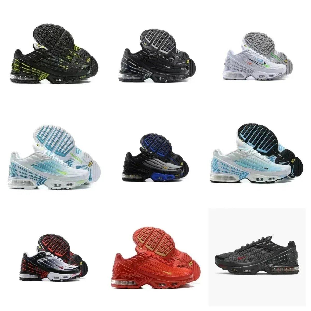 Nike Air Max Plus Sneakers